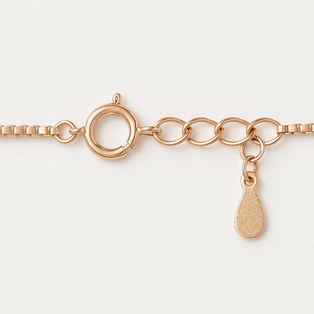 The Rosaline Clover Chain