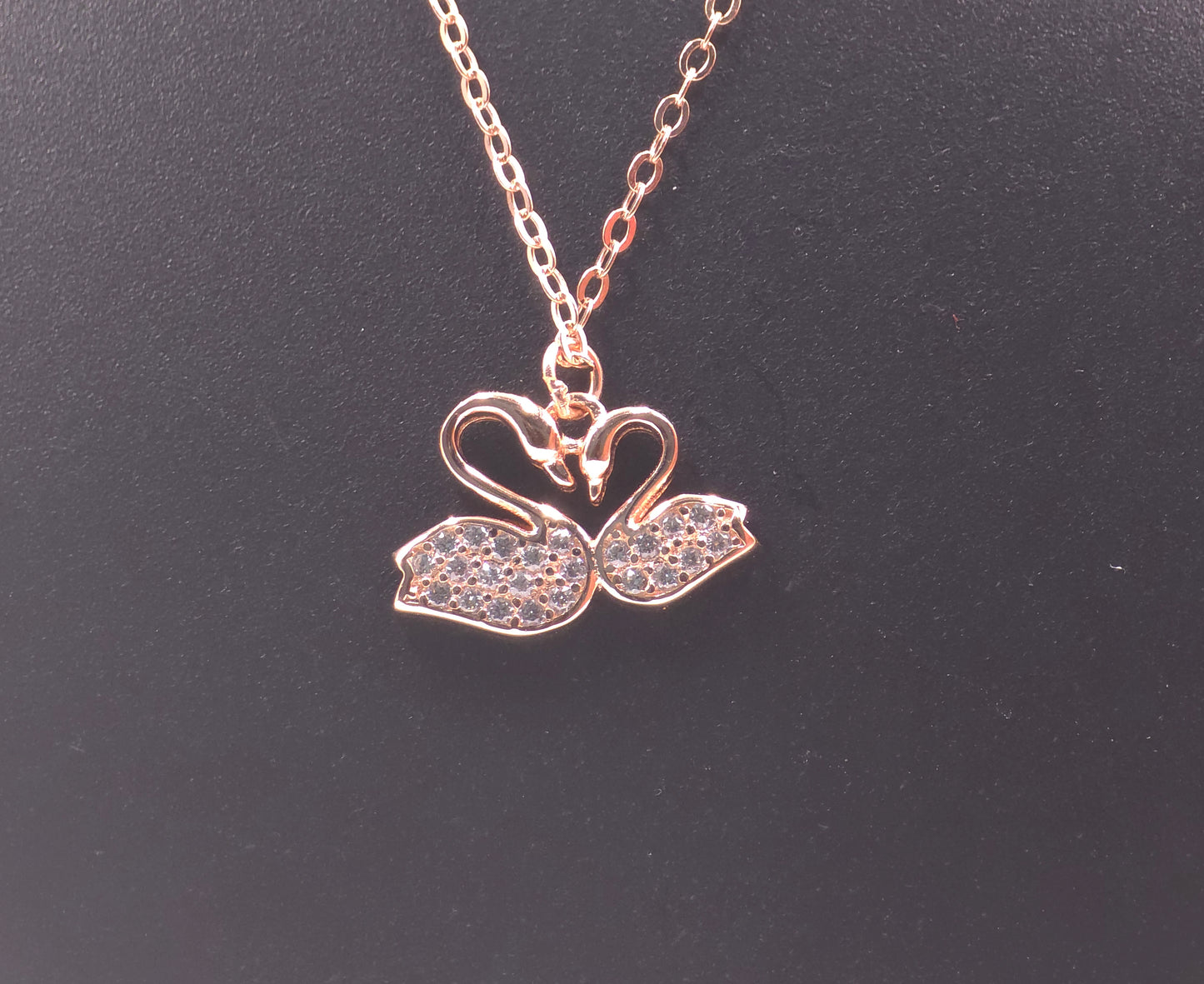 Éloigne Necklace