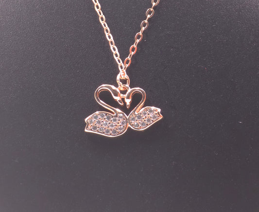 Éloigne Necklace