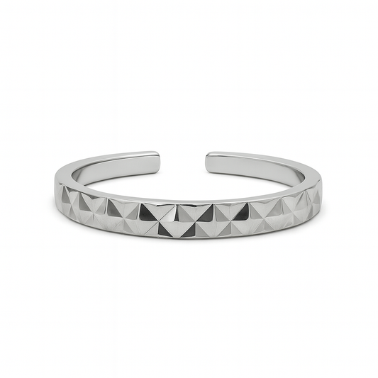 The Argent Pyramid Toe Ring