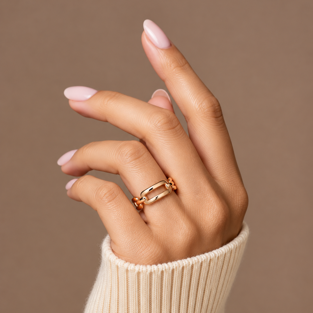 Solenne Link Ring
